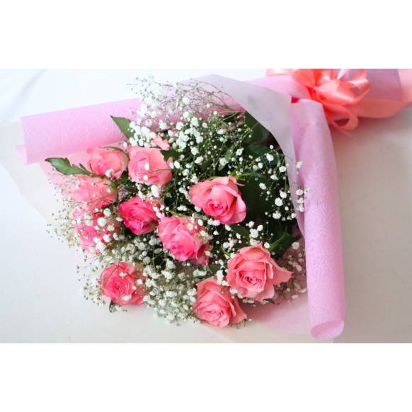 ピンクバラとカスミソウの花束